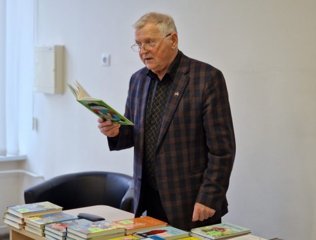 Svečiuose vaikų knygų rašytojas Vytautas Račickas